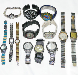 大量 まとめ売り CASIO SWATCH ALBA LEGEND SCRIPT など メンズ・レディース ほか 腕時計 各種 ウォッチ セット [ジャンク]