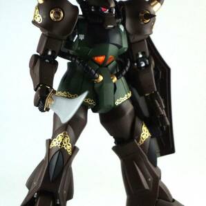 MG 1/100 ガルマ・ザビ専用グフ 改修塗装済完成品の画像7