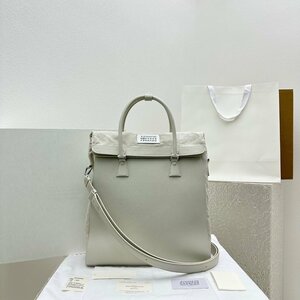 Maison Margiela レディースショルダーバッグ リュックサック 3WAY ハンドバッグ 斜め掛け 鞄 A4対応 PC収納 トートバッグ　本革　レザー