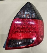 【同梱不可】 ホンダ フィット GD4 純正 LED テールランプ ICHIKOH 4995　HONDA FIT テールライト_画像2