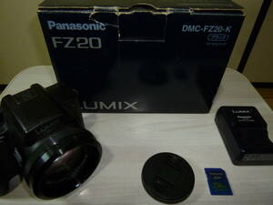 Panasonic Lumix FZ-20