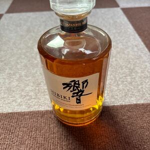  Suntory whisky .JAPANESE HARMONY 700m l bin 