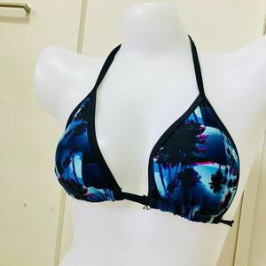 344【水着 ビキニトップス】美品69SLAM シックスナインスラム ソフトブラ ホルターネック プール ビーチ 女子大人 可愛いブラック系Mサイズ