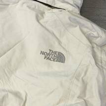 THE NORTH FACE ザノースフェイス ナイロンジャケットマウンテンパーカー アウトドア オフホワイト　ブラウン　レディースサイズM 古着_画像6