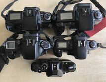 【まとめ売り】ジャンク品 キヤノン 5台 カメラ レンズ フラッシュ 動作未確認 CANON EOS100 EOS5 EOS7 EOS Kiss AE-1フィルムカメラ_画像7