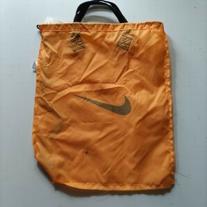 ＮＩＫＥ ナイキ ２ＷＡＹドローコードバッグ ハンド/ショルダー オレンジ ナイロン 韓国ナイキ/並行輸入品 ベトナム製 未使用品 タグ付 の画像9