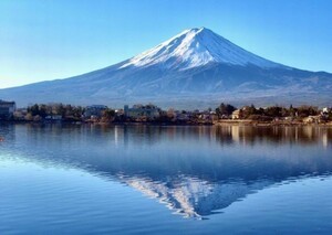 逆さ富士 富士山 河口湖 鏡の湖面 絵画風 壁紙ポスター A2版594×420mm（はがせるシール式）016A2