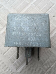 VW AUDI 53番　141951253B 4極リレー　12V 40A 　安心な純正品を②