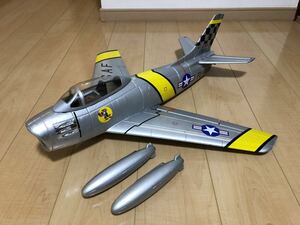 50mmEDF　電動ダクト機　F-86セイバー　完成中古機　3セル　スパン645ｍｍ　