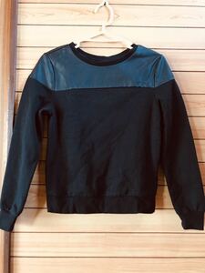 【新品 未使用】H&M☆レザー風トレーナー☆スウェット☆XS☆レディース☆トップス 長袖