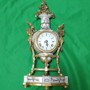  настольные часы V&A MUSEUM Marie-Antoinette Clock Marie Antoinette Малайзия производства CRAFTED IN MALAYSIA текущее состояние товар Junk контрольный номер (KO)