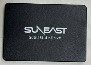 SUNEAST SSD 240GB 2.5インチ　使用時間短い