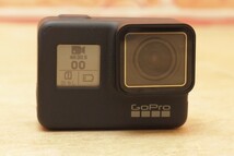 GoPro HERO7 Black バッテリー2つ 純正マルチ充電器 3WAY自撮棒 ネックマウント 防風スポンジ付 GPS 防水４K動画HyperSmooth 送料無料_画像2