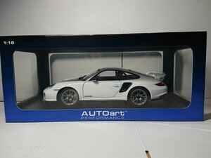 1/18 オートアート ポルシェ 911(997) GT2 RS ホワイト