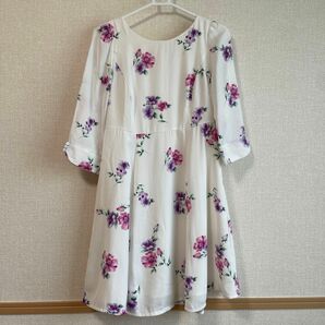 汚れあり　ミッシュマッシュ　花柄ワンピース　M