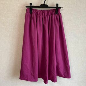 ハニーズ　グラシア　赤紫のスカート　Lサイズ