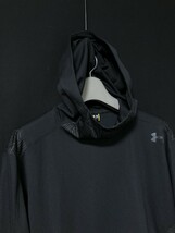 ◆UNDER ARMOUR アンダーアーマー 薄手　ドライ素材　パーカ L_画像2