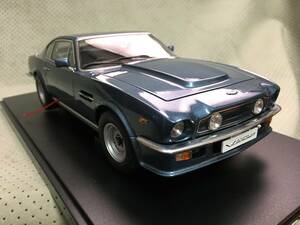 AUTOart 1/18 Aston Martin V8 vantage 1985 не выставленный товар распроданный редкий 