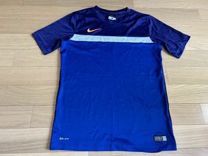 ナイキ 半袖Tシャツ　150センチ トップス　キッズジュニア　男の子　スポーツ　NIKE サイズL 子供服