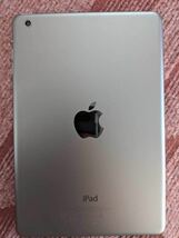 iPad Apple mini A1432 Wi-Fi シルバー Wi-Fiモデル _画像1