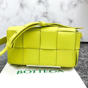 【極上美品】BOTTEGA VENETA ボッテガヴェネタ カセット マキシ イントレチャート ウエストバッグ（シリアル有り）「保存袋付き」