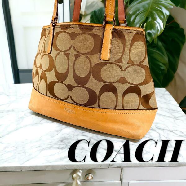 COACH　コーチ　ウィークエンド　ハンプトンズ　シグネチャー　トートバッグ