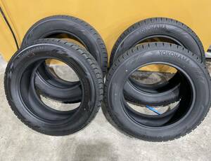 YOKOHAMA:スタッドレスタイヤの4本セット195/60R16&2023年製