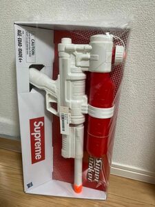 SUPREME Soaker 50 Water Blaster 水鉄砲