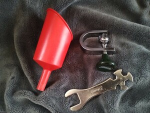 #Coleman small articles 3 point * fuel fa flannel * Easy pon pin g( records out of production )* super wrench * Coleman 