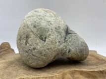 【J102】3kg　大　翡翠含有　白翡翠　緑　透過　糸魚川産　水石　自然石　観賞石　天然石_画像5