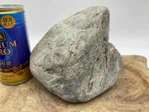 【J112】1.8kg　翡翠含有　原石　ヒスイ　白　灰　糸魚川産　水石　自然石　観賞石　天然石　素材