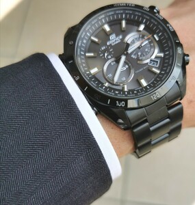 カシオの黒塗り電波ソーラー腕時計 ベルト社外品