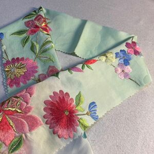 半衿　刺繍　正絹　振袖解き布