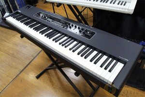 [極美品] YAMAHA CK88 ピアノタッチの88鍵盤モデル/いつでもどこでも場所を選ばずに演奏可能！ [QK027]