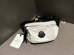 新品　未使用　モンクレール　MONCLER BELT BAG　　ベルトバッグ ウエストポーチ クロスボディバッグ 白