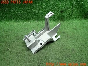 3UPJ=11280422]VW ザ・ビートル(16系)前期 2013y 純正 コンソールブラケット 5C5864273B 金具 取付 ステー 中古