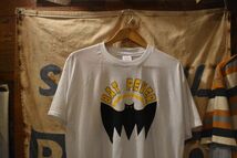 グッドプリント◎80sビンテージHealthknitヘルスニット半袖BAT FEVERパロディプリントTシャツXLホワイト白アメカジストリートn24128_画像3