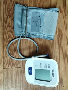  Omron on arm type hemadynamometer 