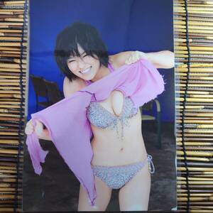 【高品質厚手１５０μラミネート加工】山本彩 水着 B５ 雑誌切り抜き 4ページ 【グラビアアイドル】ｌ21