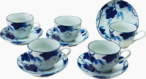 春夏の贈り物ギフト　藍染ぶどうコーヒー5客セット 碗（直径8.6×6.5cm）・皿（直径13.6×2.8cm）×各5