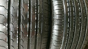 ★中古品★ヨコハマ225/55R17 2本のみ2022年製造ブルーアースRV03【他商品と同梱歓迎】