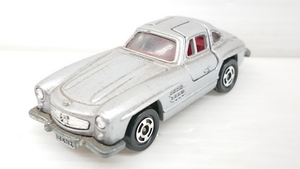 ★中古品★トミカ　日本製　青箱　F19 メルセデスベンツ 300SL 当時物　絶版【他商品と同梱歓迎】