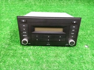 ★中古品★カーステレオ　NISSAN HS-T0382 CD カセット 本体のみ 簡易動作確認済み 【他商品と同梱歓迎】