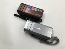 ♪▲【JVC ジェーブイシー】デジタルビデオカメラ 2012/2013年製 2点セット GZ-V590-S/GZ-VX895-T まとめ売り 0516 8_画像1