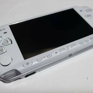 動作OK PSP-3000 白 キュル音大 ヤケ大 6.61 送料185円 or 370円 or 520円の画像1