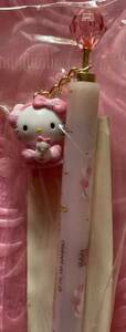 HELLO KITTY winter バージョン　雪だるま　キティちゃん　ピンク系　マスコット　付き　ボールペン