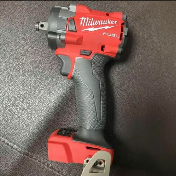 ミルウォーキー　milwaukee M18 インパクトレンチ