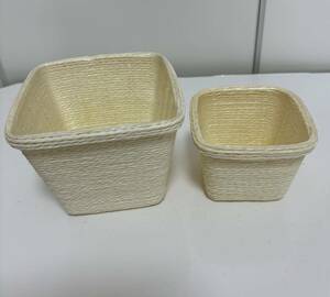 お花が入っていた四角いかご２点　バスケット　収納　小物入れ　レトロ　古道具