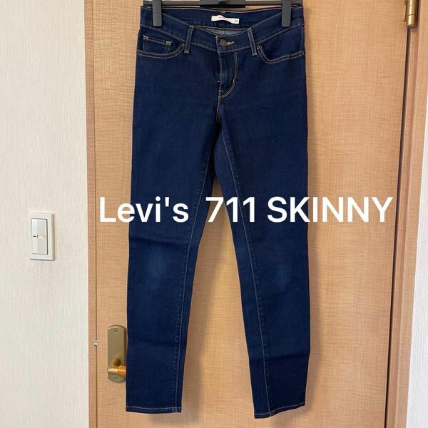 Levi's 711 SKINNY