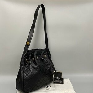 1円 極 美品 保存袋付 シール カード有 ３番台 CHANEL シャネル マトラッセ ラムスキン 巾着 ワンショルダーバッグ ブラック k515-4